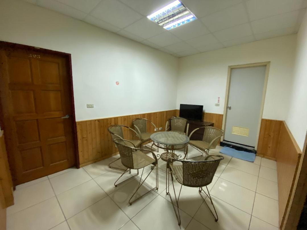 Xiao Gu Homestay Taitung Экстерьер фото